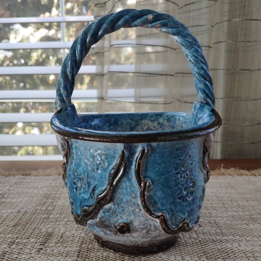 Italian Majolica Basket Made in Italy Vintage Ceramic Bowl Vase 7"